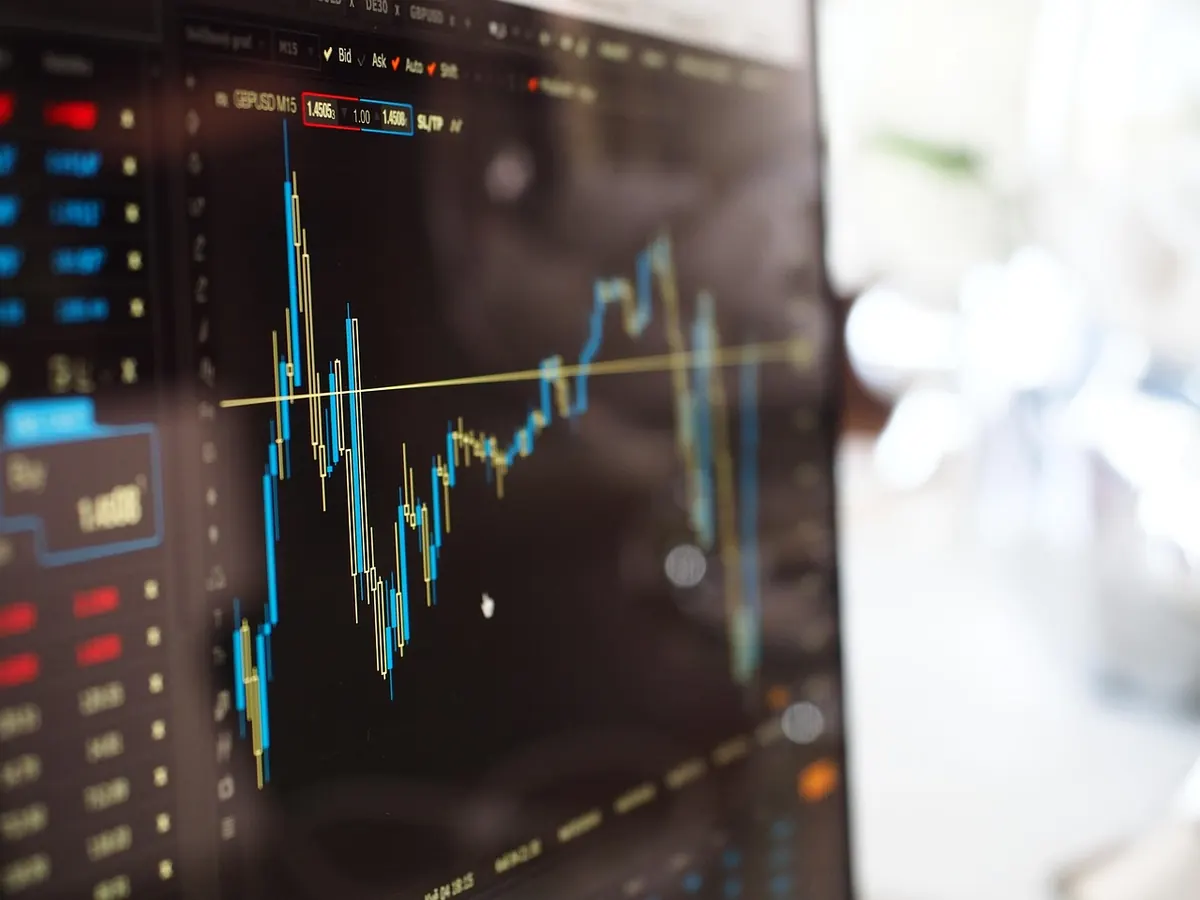 Cash Flow vs Profit: Why Profitable UK Businesses Still Run Out of Money